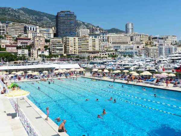 數(shù)字化賦能，智慧+持，重塑泳池管理新模式